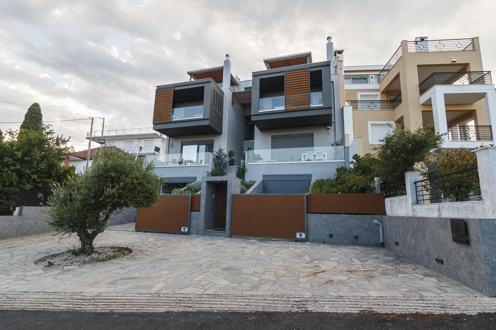 Balcony View at Casa Uno Horizon